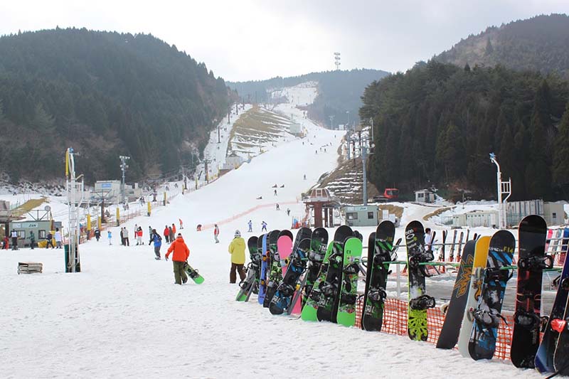 九州でも滑れる 九州のスキー場3選 天山 九重 五ヶ瀬 九州への旅行や観光情報は九州旅ネット