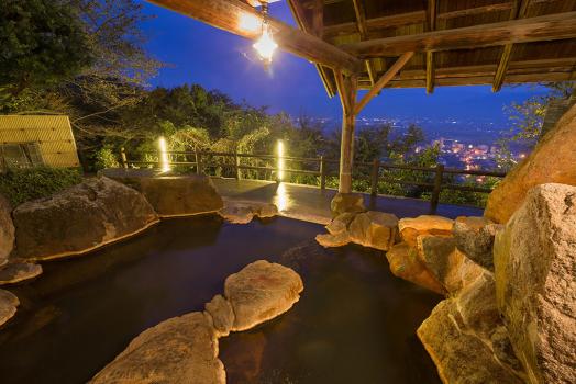 九州の温泉の泉質は10種類も！自分好みの温泉を見つけよう！