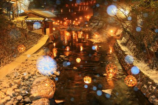 幻想的な雰囲気が大人気の冬のイベント黒川温泉「湯あかり」を徹底レポート！