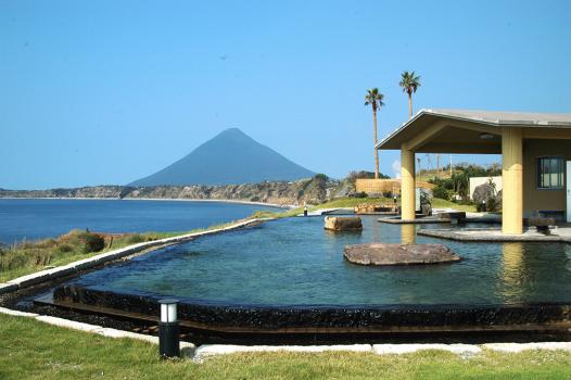 海・川・山…絶景の宝庫！鹿児島県が誇る、一度は入るべき絶景温泉6湯
